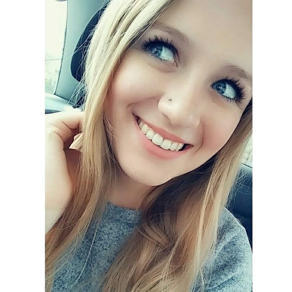 Meet your Posher, Madeline - Picture 1 of 1